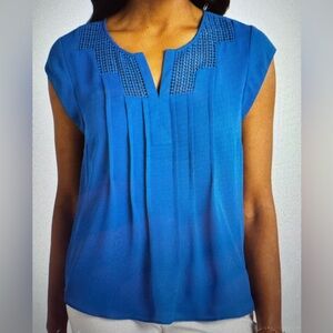 Daniel Rainn Estefan Lace Detail Split Neck Blouse